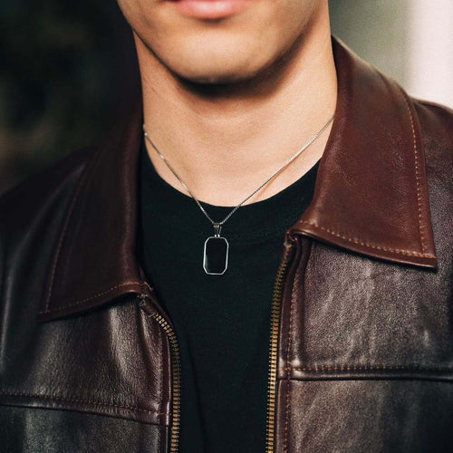 Onyx Majesté Necklace worn on model | Steelixe