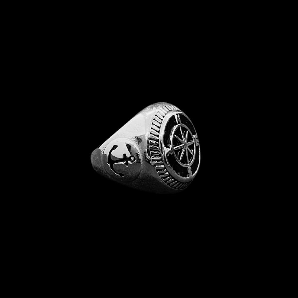 Compass Ring gold finish detail | Steelixe