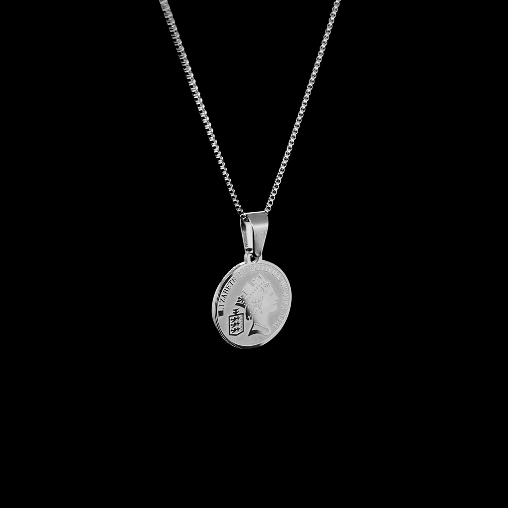 Elizabeth II Necklace coin pendant — main product photo | Steelixe