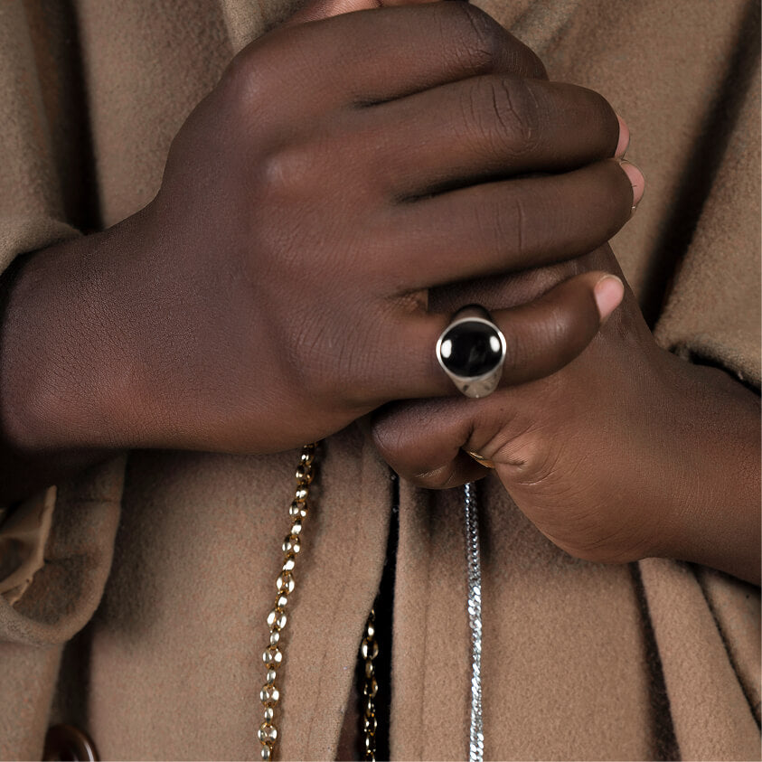 Onyx Ring worn on hand | Steelixe